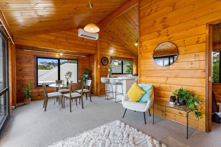 Photo of property in 58b William Bayes Place, Red Beach, 0932