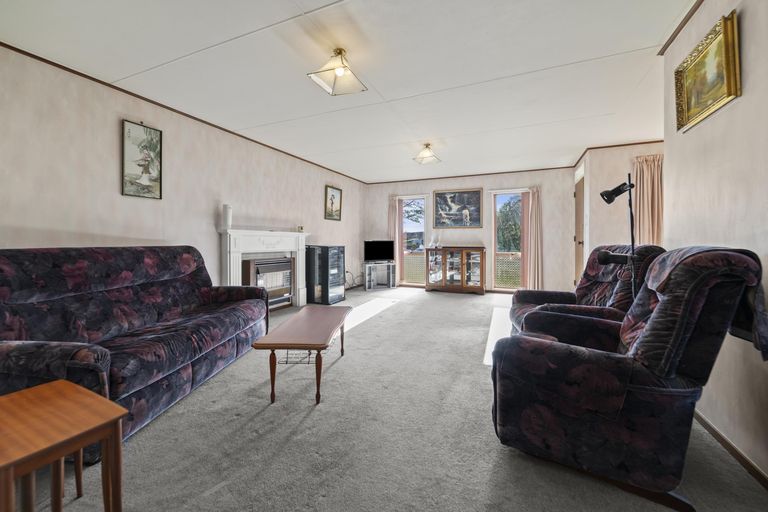 Photo of property in 8a Gainsborough Grove, Highbury, Palmerston North, 4412