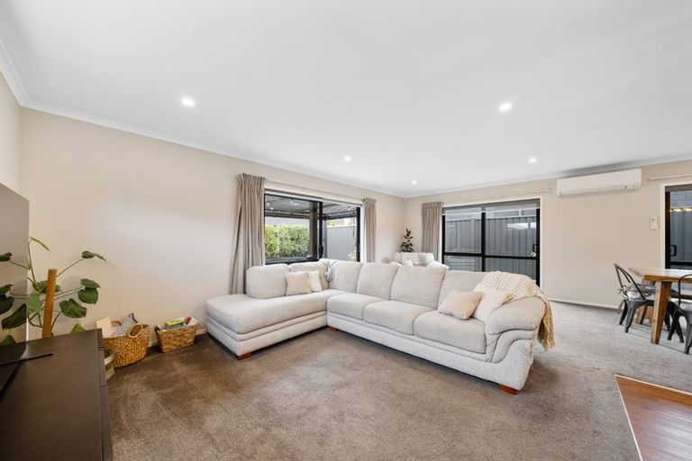 Photo of property in 16 Buddle Road, Wallaceville, Upper Hutt, 5018