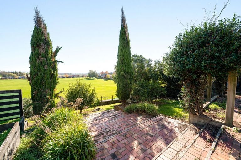 Photo of property in 10 Strata View, Western Heights, Hamilton, 3200