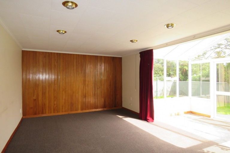 Photo of property in 30 Henley Street, Westport, 7825