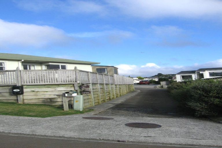 Photo of property in 31 Pelorous Street, Paparangi, Wellington, 6037