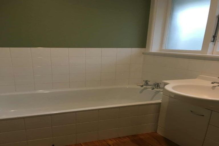 Photo of property in 1 Longden Street, Darfield, 7510