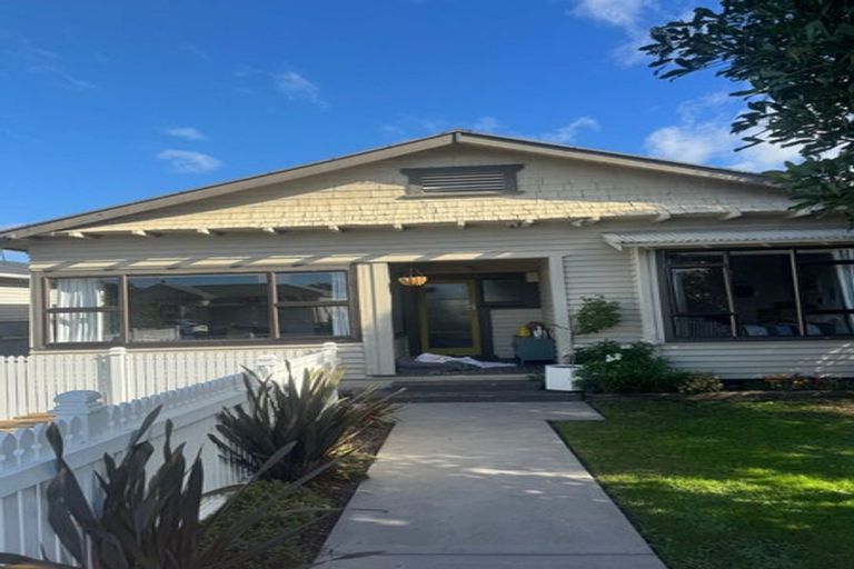 Photo of property in 180 Vigor Brown Street, Napier South, Napier, 4110