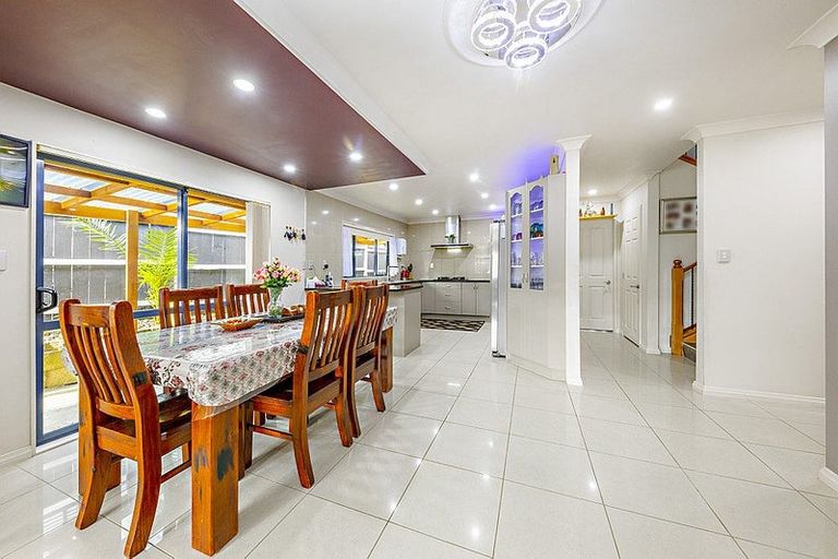 Photo of property in 9 Goh Place, Manurewa, Auckland, 2105