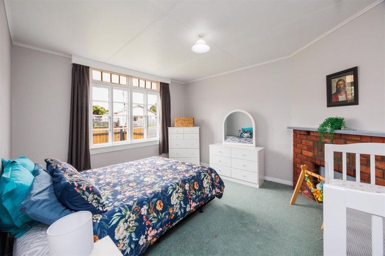 Photo of property in 10 Rira Street, Marton, 4710