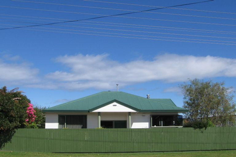 Photo of property in 59 Rokino Road, Hilltop, Taupo, 3330