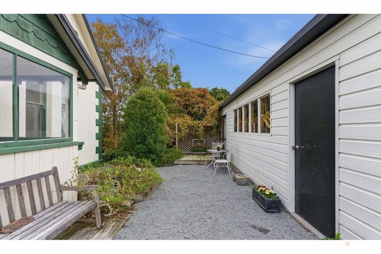 Photo of property in 15 Jollie Street, Geraldine, 7930