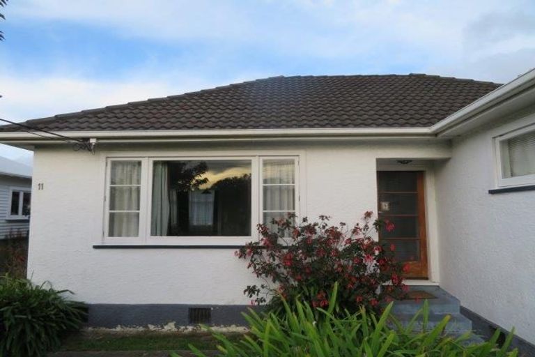 Photo of property in 11 Vincent Street, Waterloo, Lower Hutt, 5011