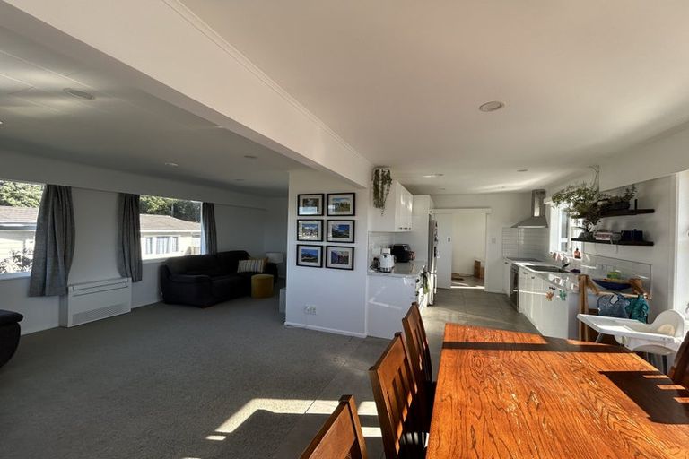 Photo of property in 74 Akaroa Drive, Maupuia, Wellington, 6022