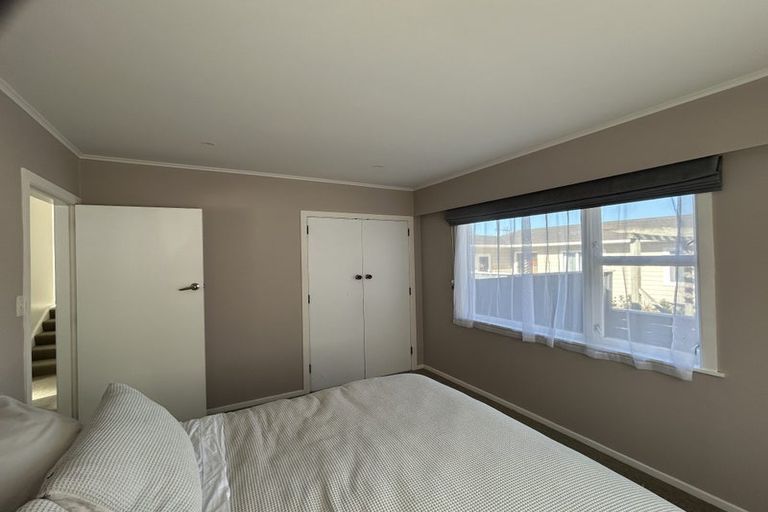 Photo of property in 74 Akaroa Drive, Maupuia, Wellington, 6022