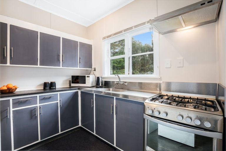 Photo of property in 32 Hyde Street, Wainuiomata, Lower Hutt, 5014