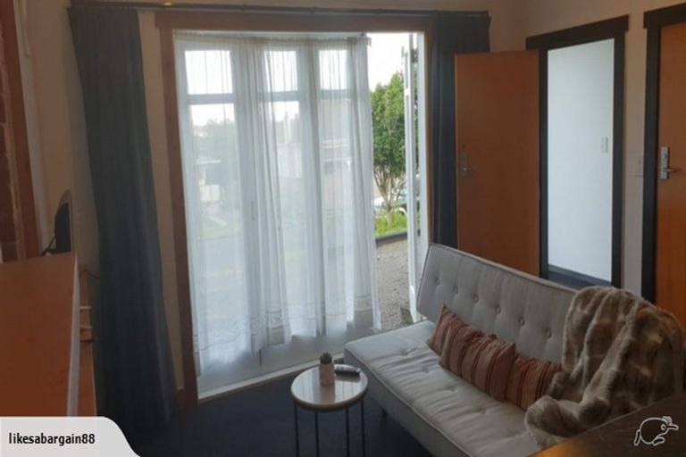 Photo of property in 25 Porter Crescent, Helensville, 0800