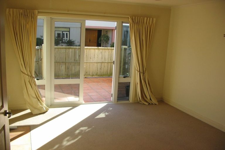 Photo of property in 15/28u Hobson Street, Thorndon, Wellington, 6011