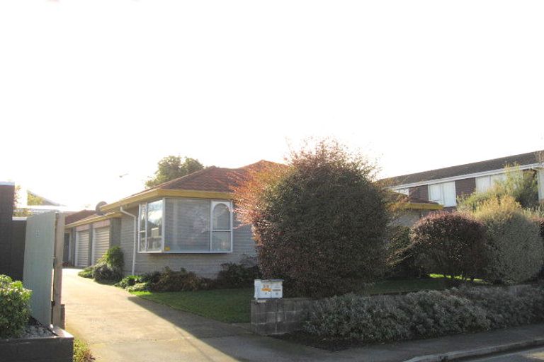 Photo of property in 2/59 Clare Road, St Albans, Christchurch, 8014