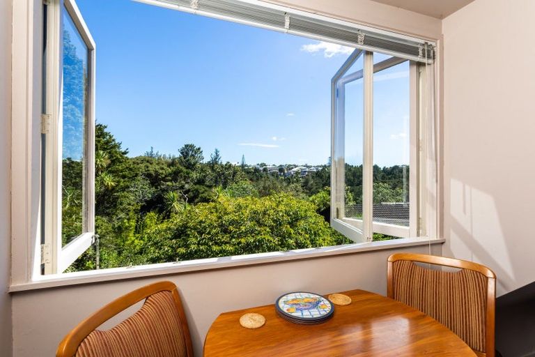 Photo of property in 6 Learmonth Avenue, Birkenhead, Auckland, 0626