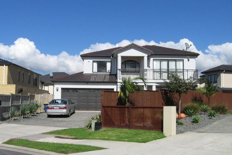 Photo of property in Waimanu Bay Village, 25/1 Piriti Drive, Te Atatu Peninsula, Auckland, 0610