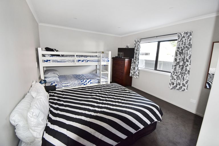 Photo of property in 77 Rata Road, Twizel, 7901