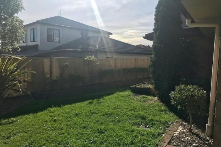 Photo of property in 29 Coachman Drive, Flat Bush, Auckland, 2016