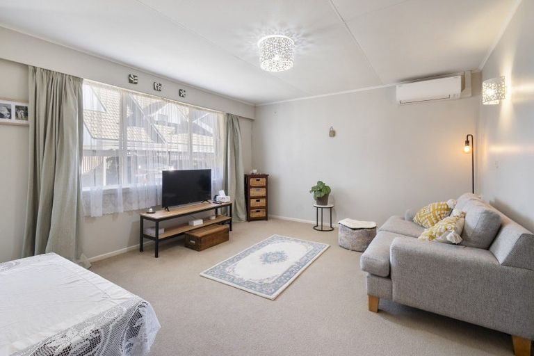Photo of property in 1/112 Roy Street, Palmerston North, 4410