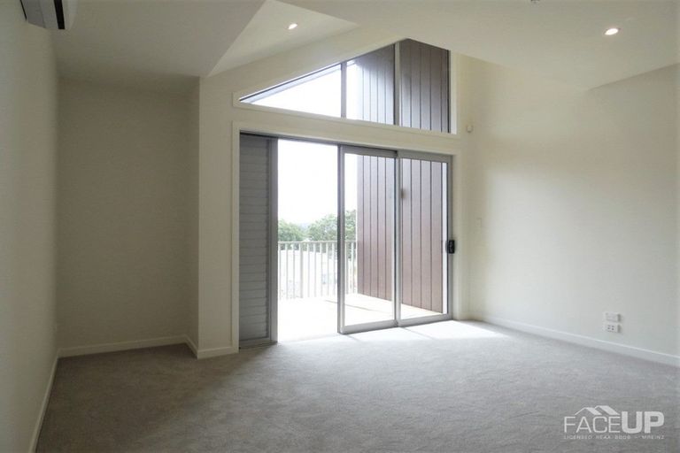 Photo of property in 8/28 Nevill Road, Hobsonville, Auckland, 0616