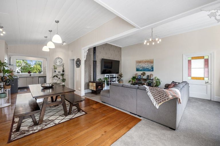 Photo of property in 1a Captain Street, Helensville, 0800
