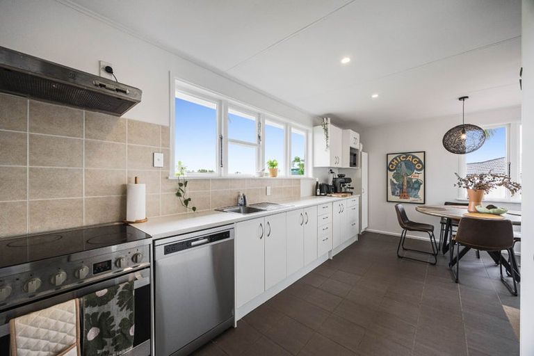 Photo of property in 36a Silverstone Place, Henderson, Auckland, 0612