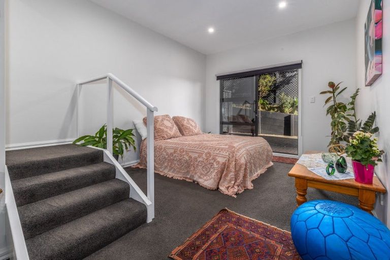 Photo of property in 10 Kinloch Place, Papakowhai, Porirua, 5024