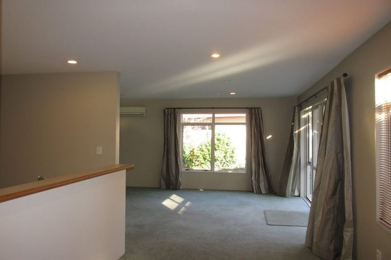 Photo of property in 35 Parade Court, Addington, Christchurch, 8024