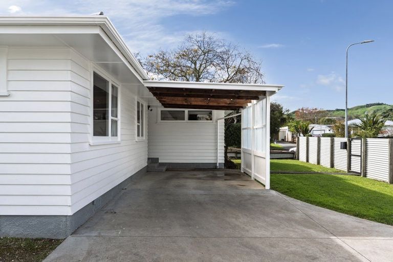 Photo of property in 24 Daphne Place, Outer Kaiti, Gisborne, 4010