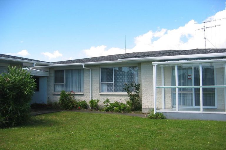Photo of property in 9 Winiata Place, Otaki, 5512