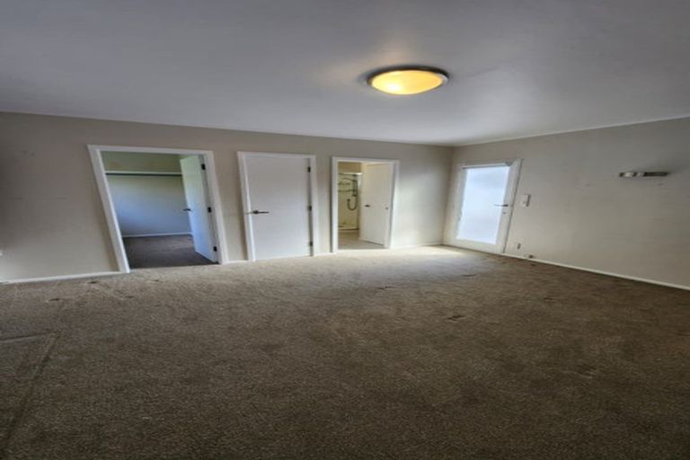 Photo of property in 64 Chatsworth Road, Silverstream, Upper Hutt, 5019