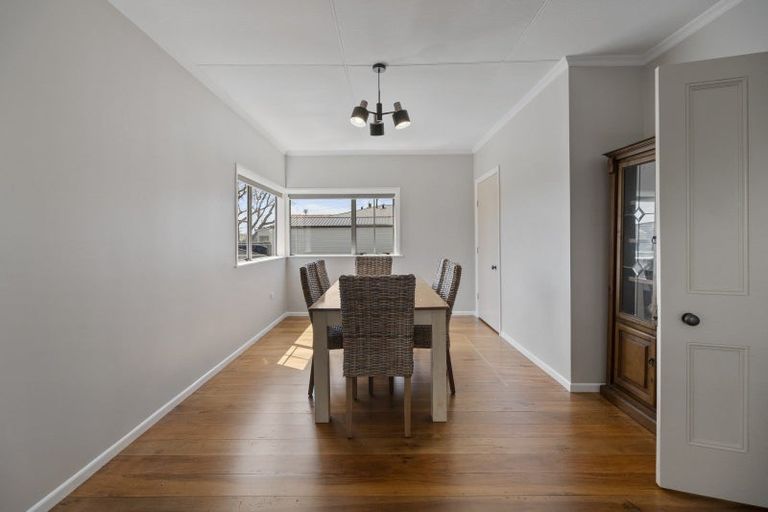 Photo of property in 162 Tukapa Street, Westown, New Plymouth, 4310