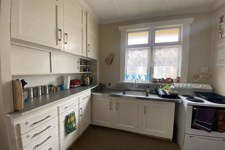 Photo of property in 16 Teviot Street, Oamaru North, Oamaru, 9400