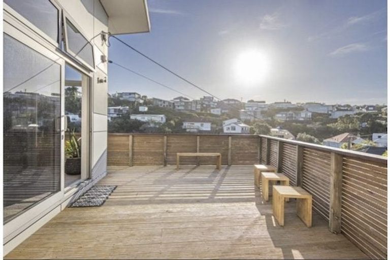 Photo of property in 3 Shalimar Crescent, Khandallah, Wellington, 6035