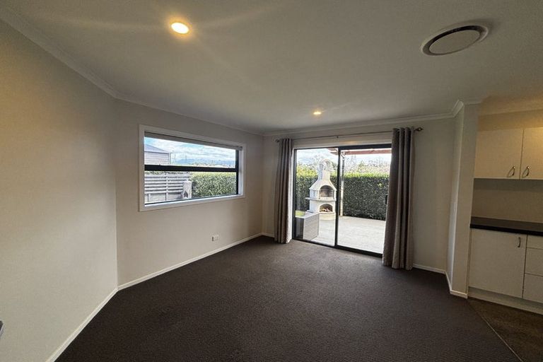 Photo of property in 12a Junction Street, Welbourn, New Plymouth, 4310