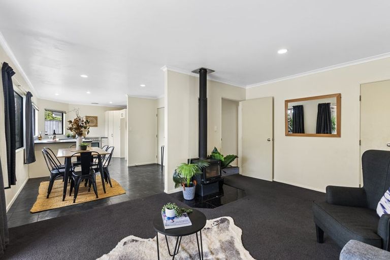 Photo of property in 30 Silvan Place, Bell Block, New Plymouth, 4312