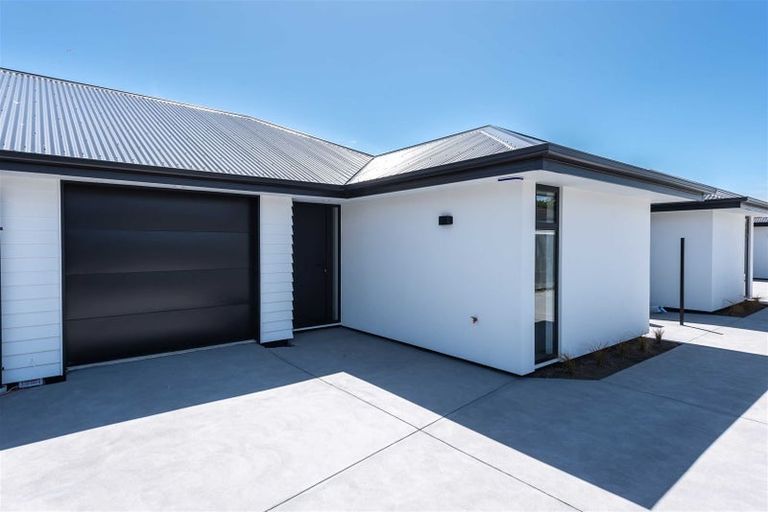 Photo of property in 214b Bower Avenue, North New Brighton, Christchurch, 8083