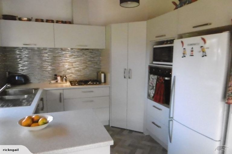 Photo of property in 5a Lee Street, Whitianga, 3510