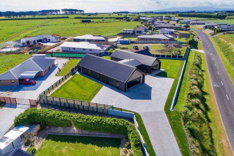 Photo of property in 22 Larlin Drive, Hawera, 4675