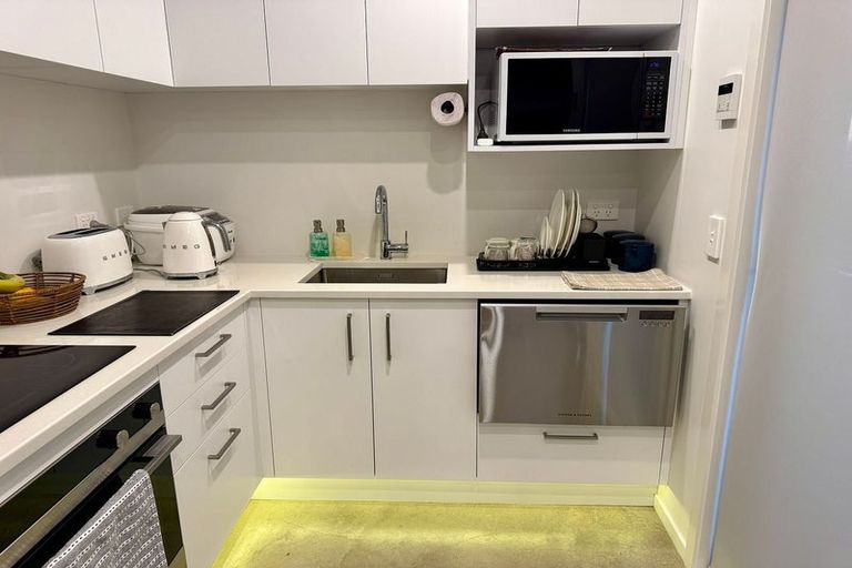 Photo of property in 73 Cedarwood Street, Woodridge, Wellington, 6037