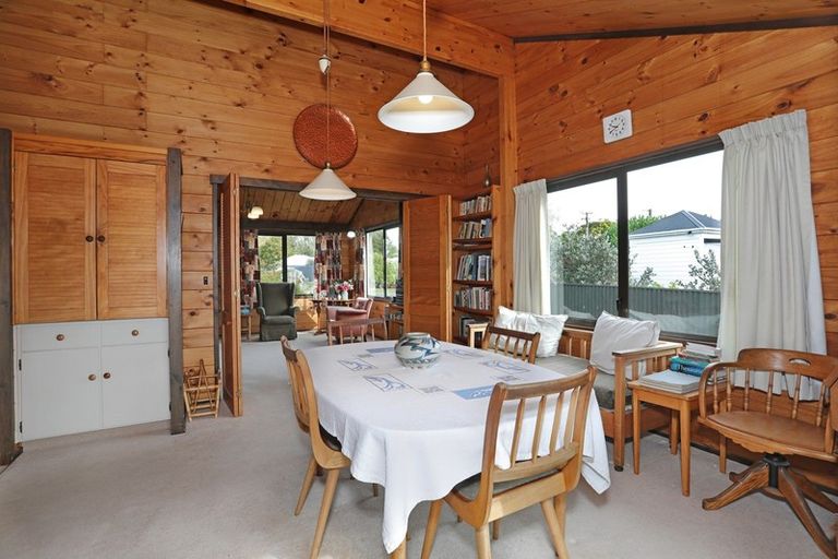 Photo of property in 3 Oxford Street, Marton, 4710