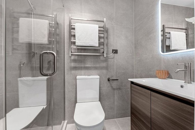 Photo of property in 98a Royal Road, Massey, Auckland, 0614