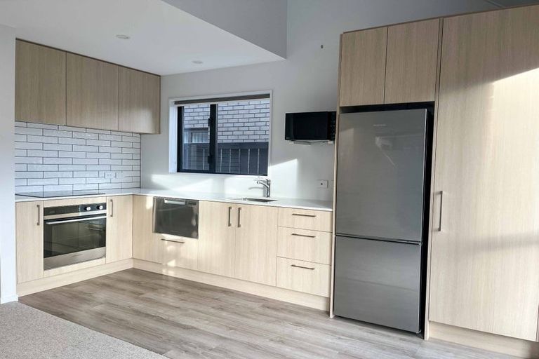 Photo of property in 5/9 Truscotts Road, Heathcote Valley, Christchurch, 8022