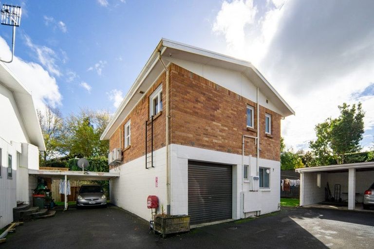 Photo of property in 4/310 River Road, Claudelands, Hamilton, 3214