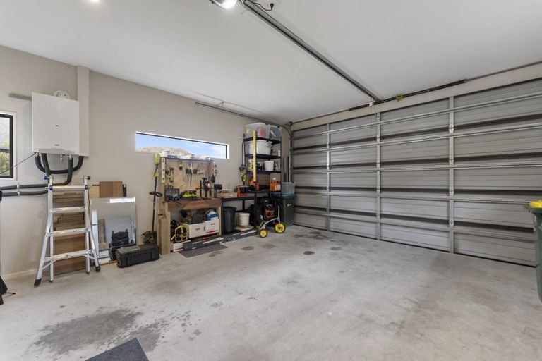 Photo of property in 2 Quill Street, Lake Hayes, Queenstown, 9304