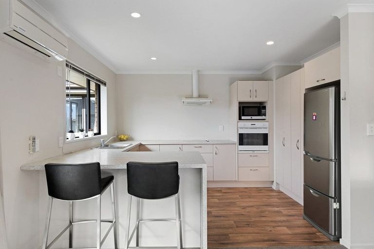 Photo of property in 8a Othello Drive, Rolleston, 7614