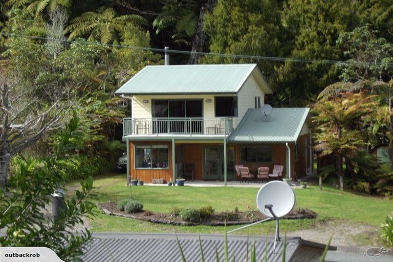 Photo of property in 36 Tombleson Road, Lake Rotoma, Rotorua, 3074