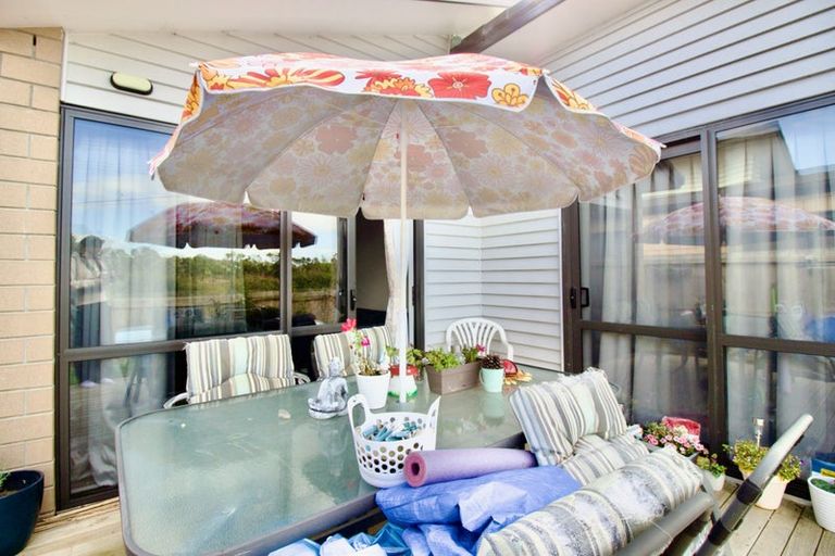 Photo of property in 56 Cosgrave Road, Papakura, 2110