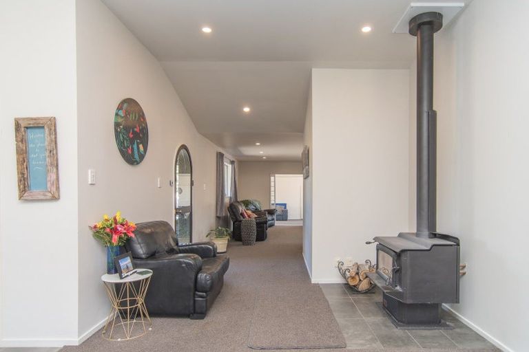 Photo of property in 11 Bath Street, Pareora West, Timaru, 7972